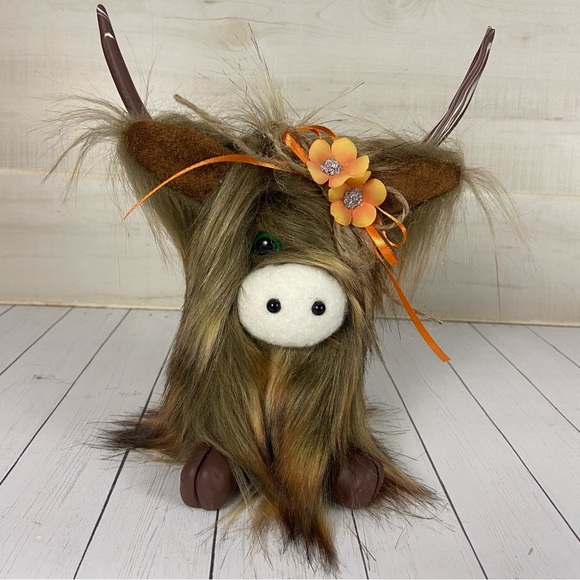 Highland Cow Coo Gnome Rust Brown Handmade Orange Flower Bow Farmhouse Decor - Picture 5 of 13
